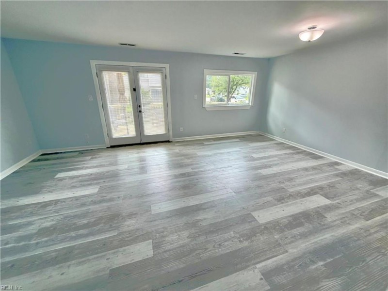Photo 10 of 50 residential for sale in Chesapeake virginia Photo 10 of 50 residential for sale in Chesapeake virginia