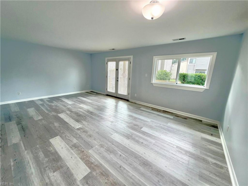 Photo 12 of 50 residential for sale in Chesapeake virginia Photo 12 of 50 residential for sale in Chesapeake virginia