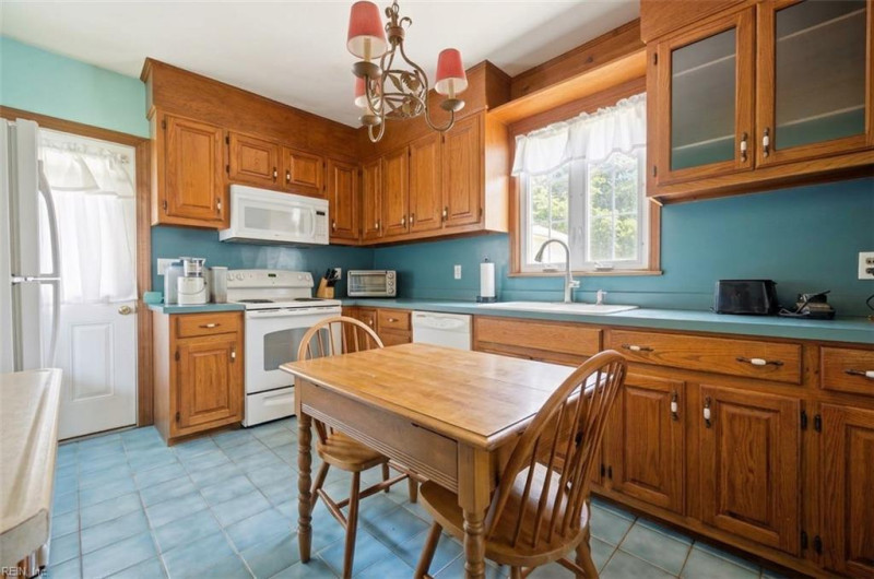 Photo 10 of 48 residential for sale in Chesapeake virginia Photo 10 of 48 residential for sale in Chesapeake virginia