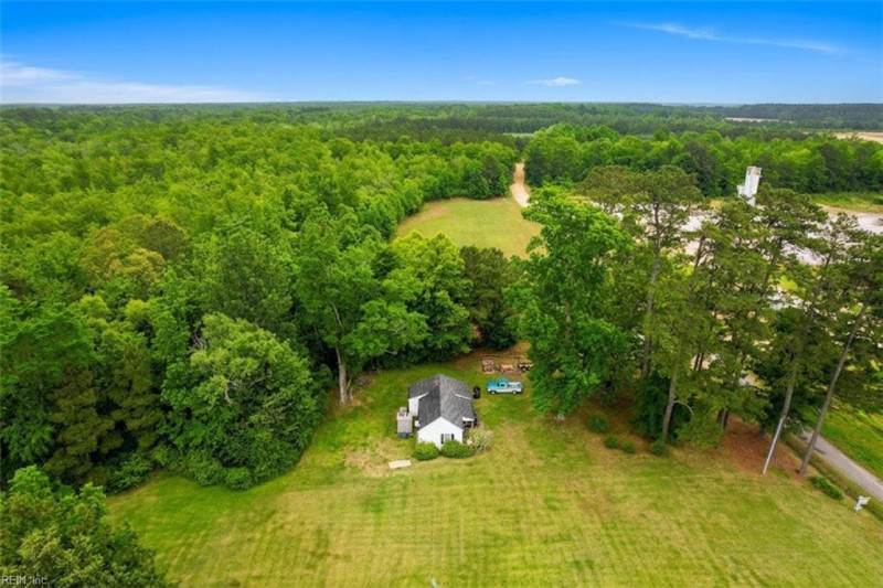 Photo 32 of 48 residential for sale in Chesapeake virginia Photo 32 of 48 residential for sale in Chesapeake virginia