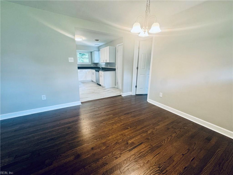 Photo 5 of 25 residential for sale in Newport News virginia Photo 5 of 25 residential for sale in Newport News virginia