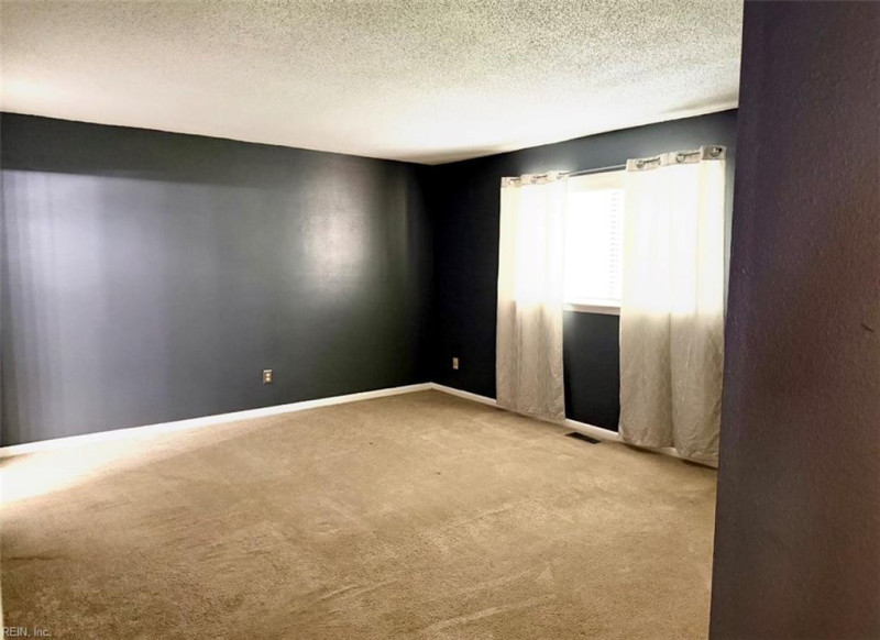 Photo 10 of 21 residential for sale in Virginia Beach virginia