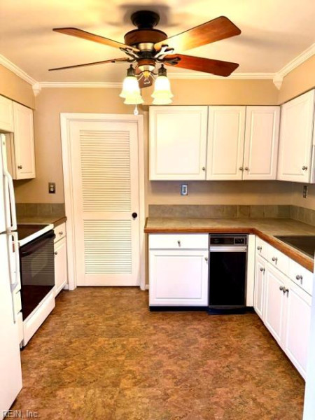 Photo 15 of 21 residential for sale in Virginia Beach virginia
