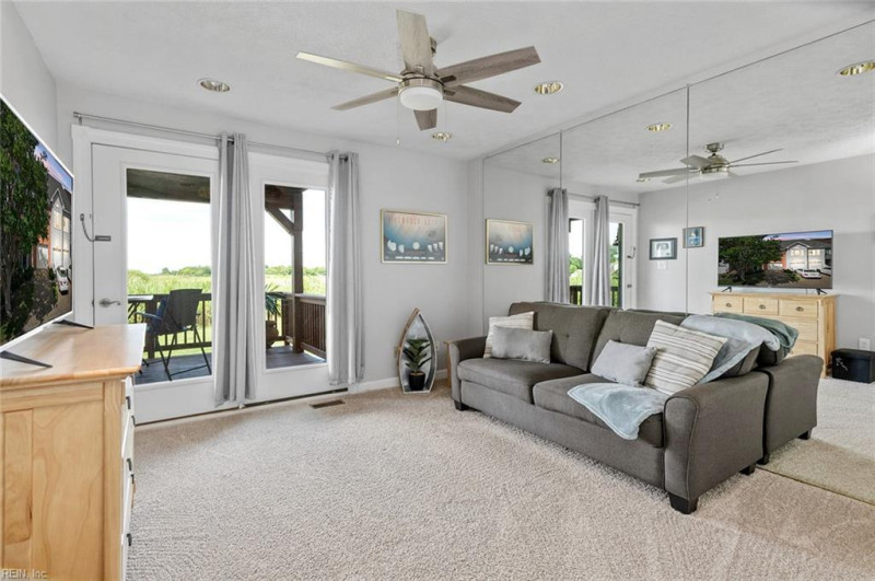 Photo 17 of 47 residential for sale in Hampton virginia