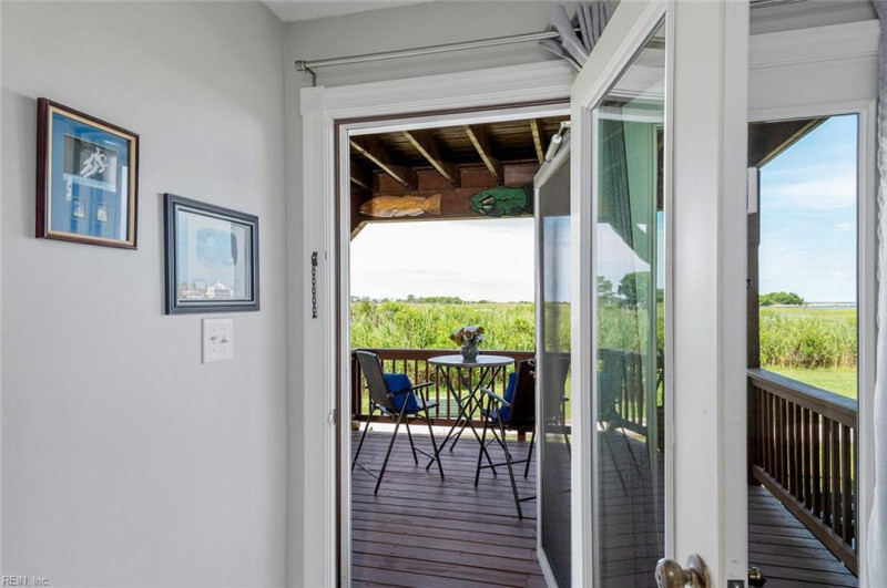 Photo 18 of 47 residential for sale in Hampton virginia