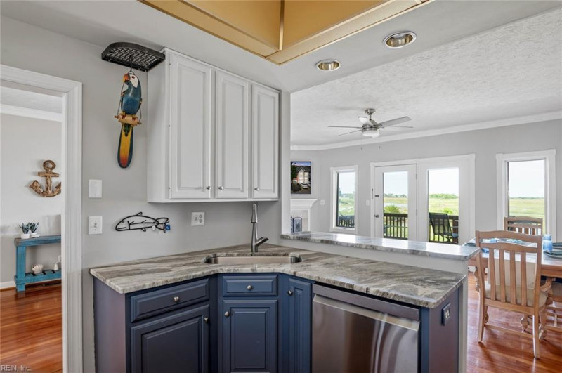 Photo 3 of 47 residential for sale in Hampton virginia