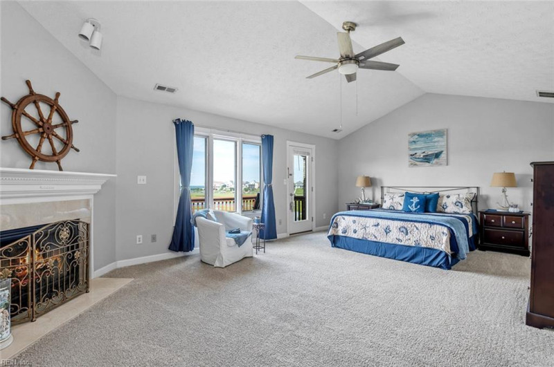 Photo 33 of 47 residential for sale in Hampton virginia