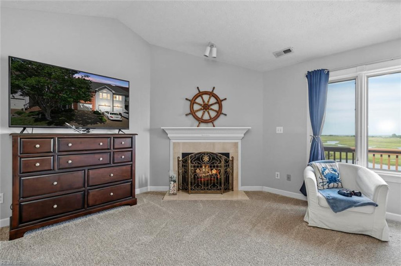 Photo 34 of 47 residential for sale in Hampton virginia