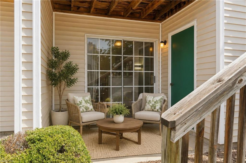 Photo 13 of 29 residential for sale in Hampton virginia
