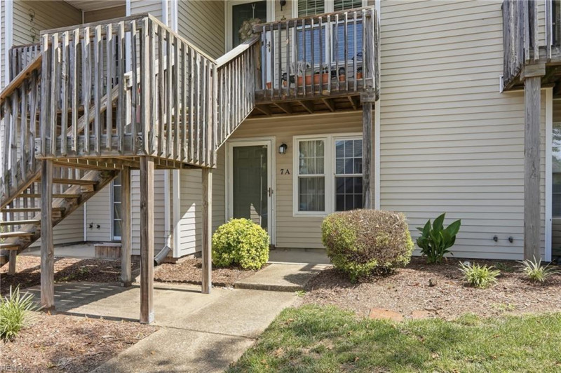 Photo 2 of 29 residential for sale in Hampton virginia