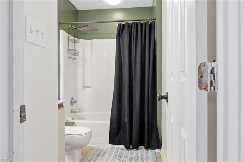 Photo 21 of 29 residential for sale in Hampton virginia