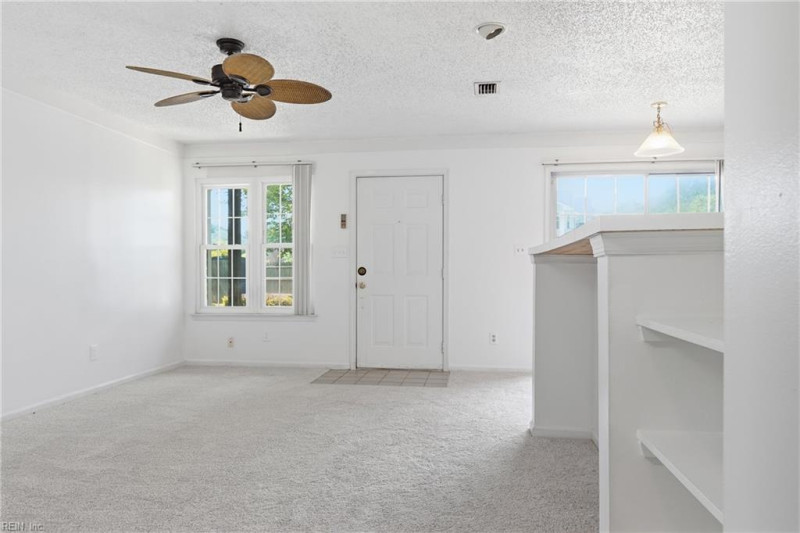 Photo 6 of 29 residential for sale in Hampton virginia