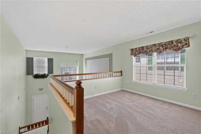 Photo 20 of 38 residential for sale in Portsmouth virginia