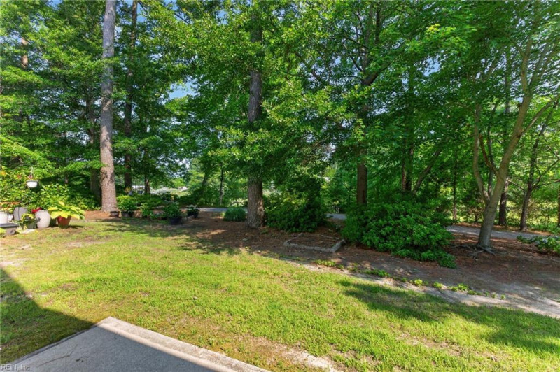Photo 33 of 38 residential for sale in Portsmouth virginia