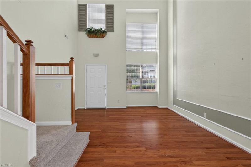 Photo 6 of 38 residential for sale in Portsmouth virginia