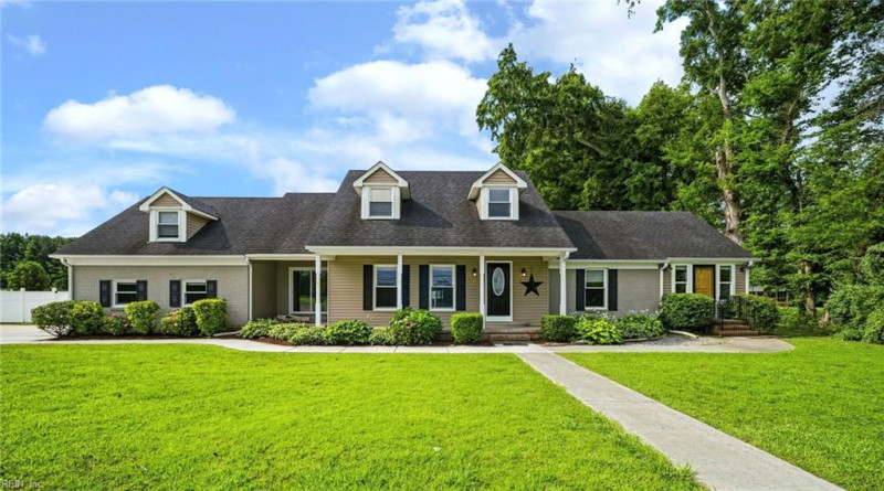 Photo 1 of 31 residential for sale in Chesapeake virginia Photo 1 of 31 residential for sale in Chesapeake virginia