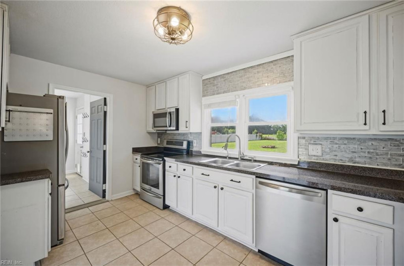 Photo 6 of 31 residential for sale in Chesapeake virginia Photo 6 of 31 residential for sale in Chesapeake virginia