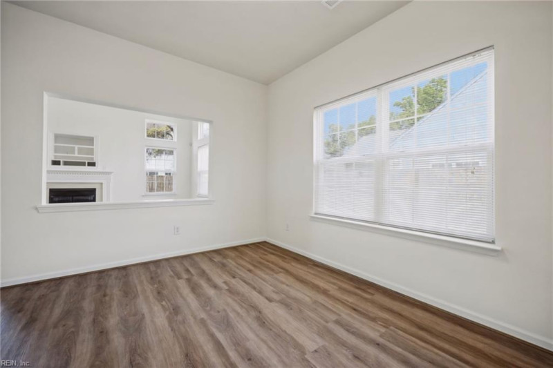 Photo 11 of 40 residential for sale in Virginia Beach virginia
