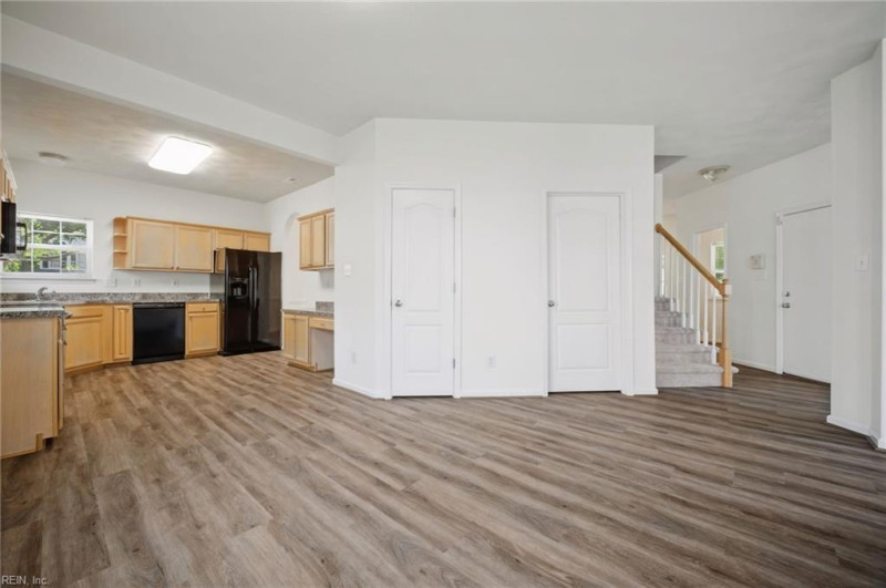 Photo 13 of 40 residential for sale in Virginia Beach virginia