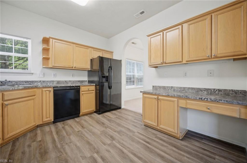 Photo 14 of 40 residential for sale in Virginia Beach virginia