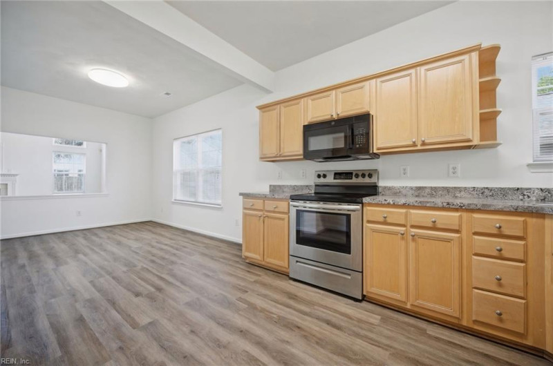 Photo 16 of 40 residential for sale in Virginia Beach virginia