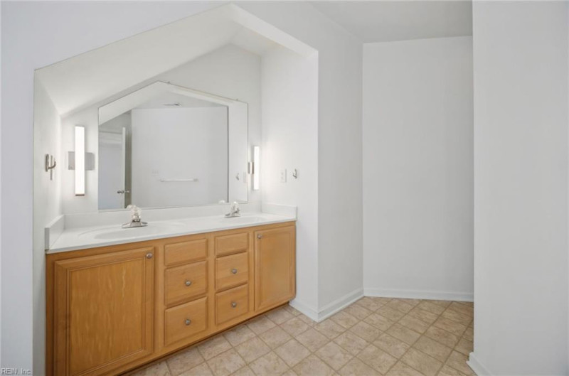 Photo 29 of 40 residential for sale in Virginia Beach virginia