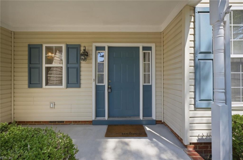 Photo 3 of 40 residential for sale in Virginia Beach virginia