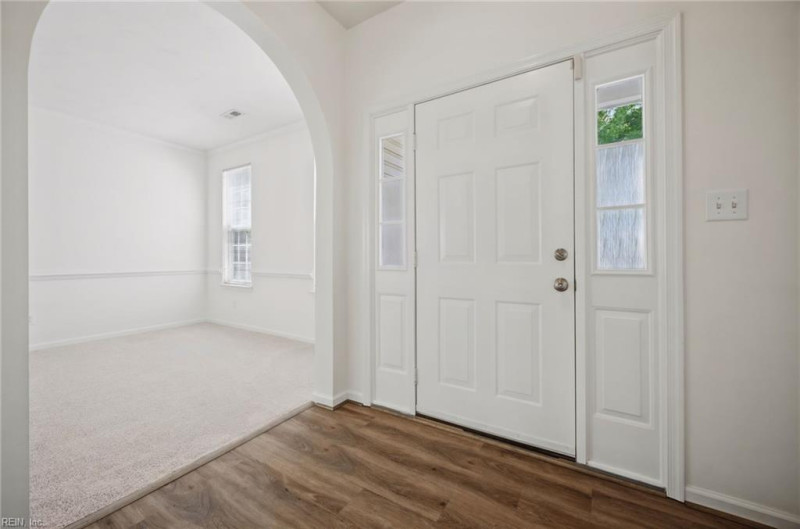 Photo 4 of 40 residential for sale in Virginia Beach virginia