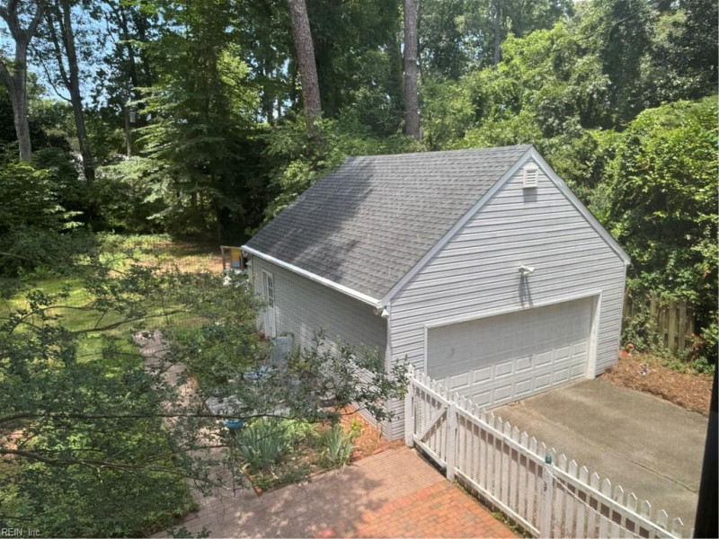 Photo 18 of 20 residential for sale in Newport News virginia