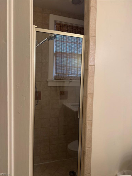 Photo 5 of 20 residential for sale in Newport News virginia