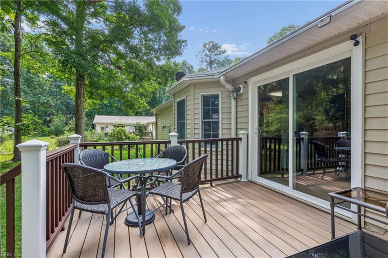 Photo 30 of 41 residential for sale in York County virginia