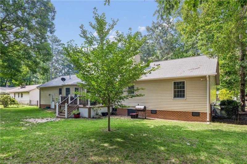 Photo 34 of 41 residential for sale in York County virginia