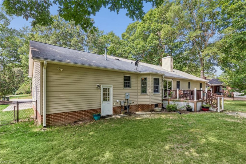 Photo 35 of 41 residential for sale in York County virginia