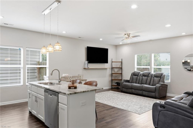 Photo 3 of 16 residential for sale in Portsmouth virginia Photo 3 of 16 residential for sale in Portsmouth virginia