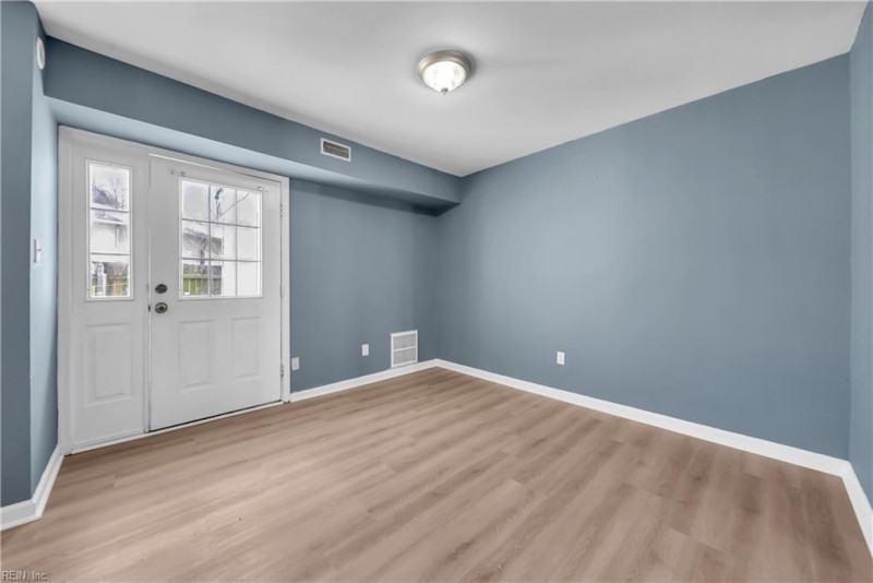 Photo 8 of 18 residential for sale in Newport News virginia Photo 8 of 18 residential for sale in Newport News virginia