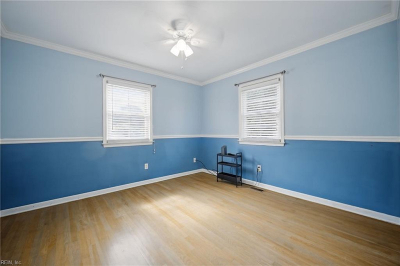 Photo 16 of 47 residential for sale in Hampton virginia