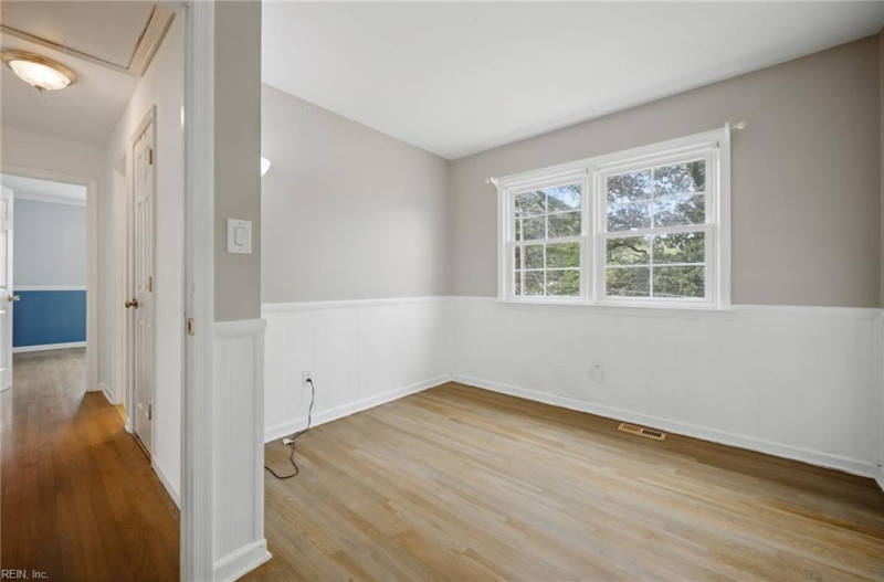 Photo 17 of 47 residential for sale in Hampton virginia