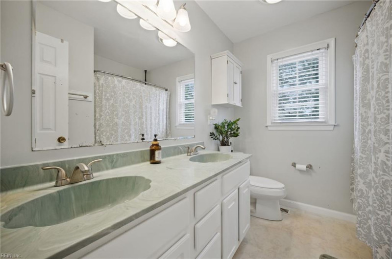 Photo 19 of 47 residential for sale in Hampton virginia