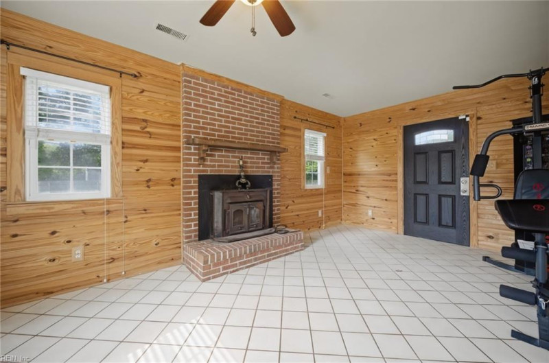 Photo 22 of 47 residential for sale in Hampton virginia