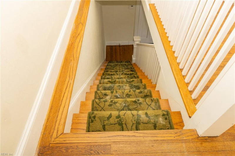 Photo 16 of 32 residential for sale in Portsmouth virginia