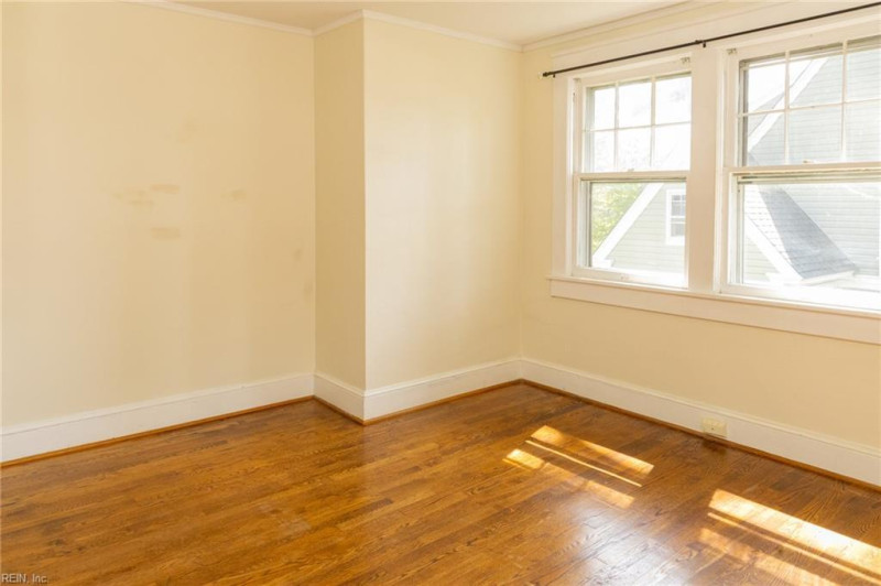 Photo 23 of 32 residential for sale in Portsmouth virginia