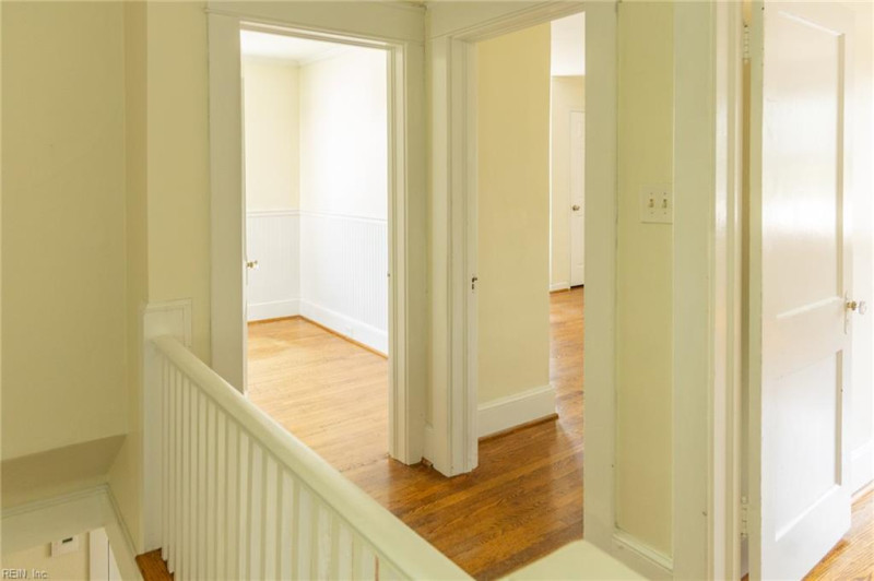 Photo 28 of 32 residential for sale in Portsmouth virginia