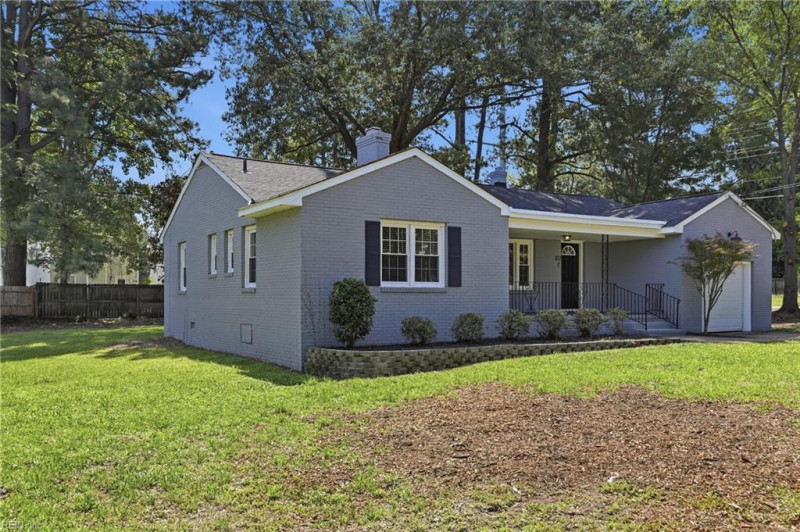 Photo 4 of 32 residential for sale in Virginia Beach virginia Photo 4 of 32 residential for sale in Virginia Beach virginia