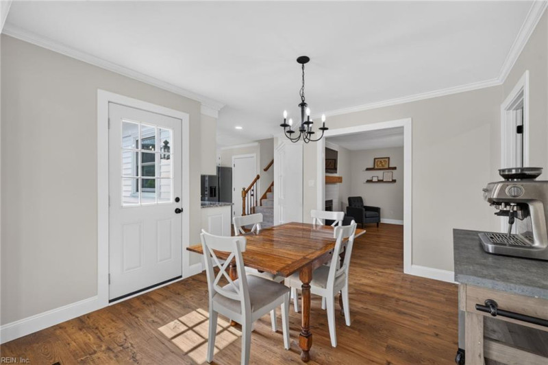 Photo 10 of 32 residential for sale in Chesapeake virginia
