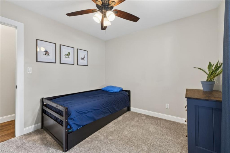 Photo 17 of 32 residential for sale in Chesapeake virginia