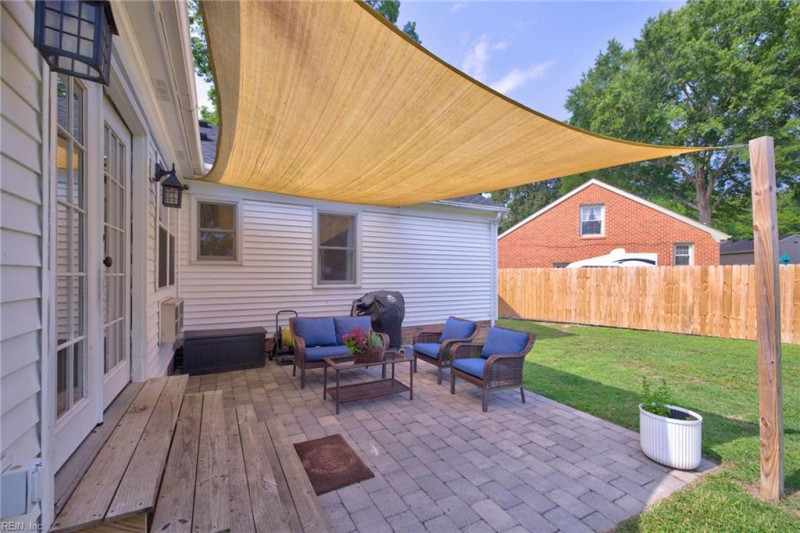 Photo 24 of 32 residential for sale in Chesapeake virginia