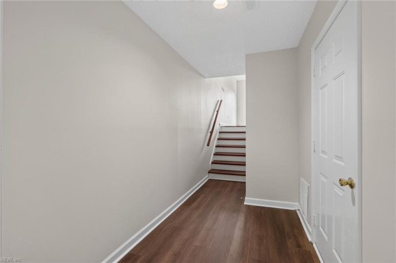 Photo 4 of 39 residential for sale in Newport News virginia Photo 4 of 39 residential for sale in Newport News virginia