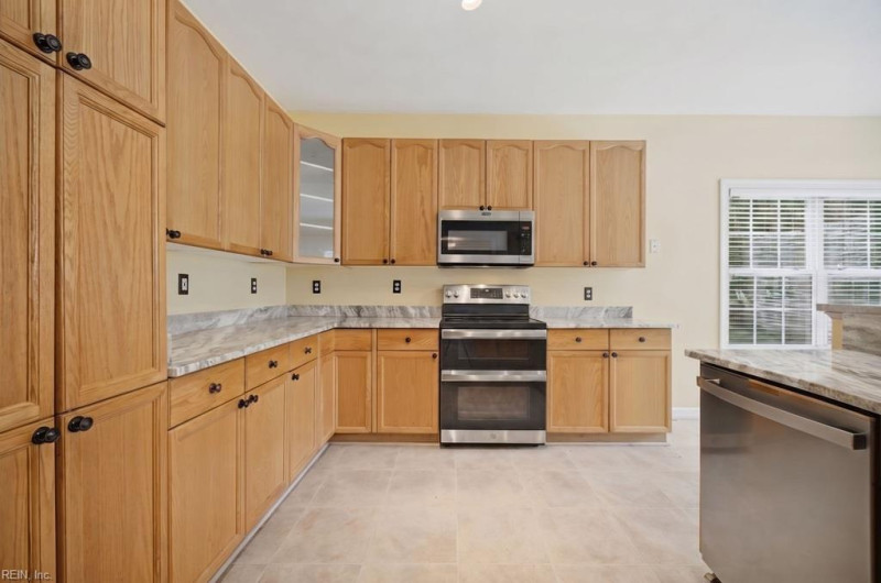 Photo 16 of 50 residential for sale in Chesapeake virginia Photo 16 of 50 residential for sale in Chesapeake virginia