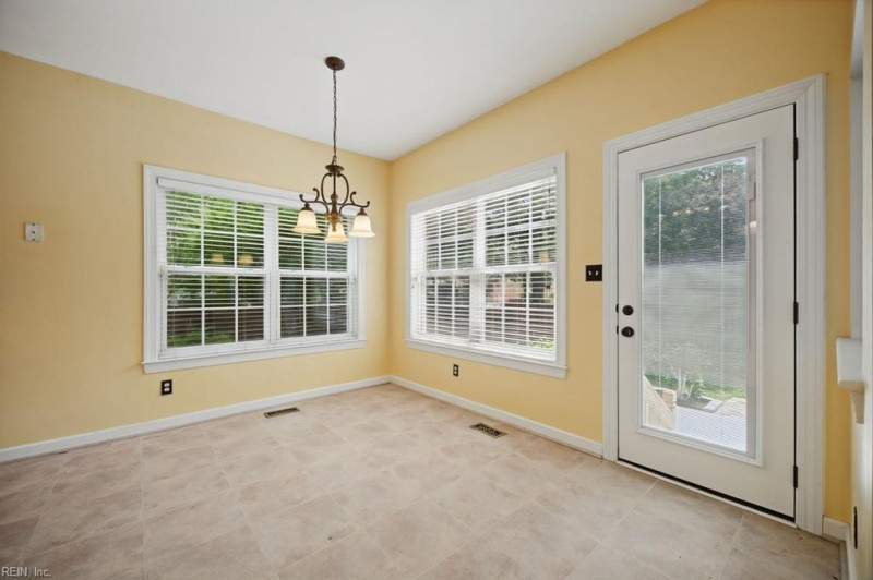 Photo 19 of 50 residential for sale in Chesapeake virginia Photo 19 of 50 residential for sale in Chesapeake virginia