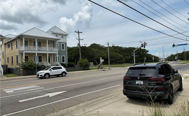 266 Ocean View Avenue, Norfolk, VA 23503